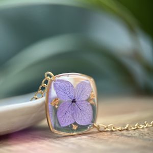 Bransoletka z kwiatem w żywicy 20 mm HORTENSJA